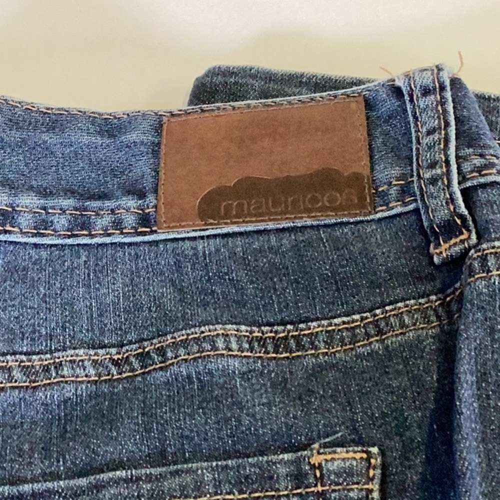 Dark Blue Maurice’s Jeans. - Picture 3 of 9